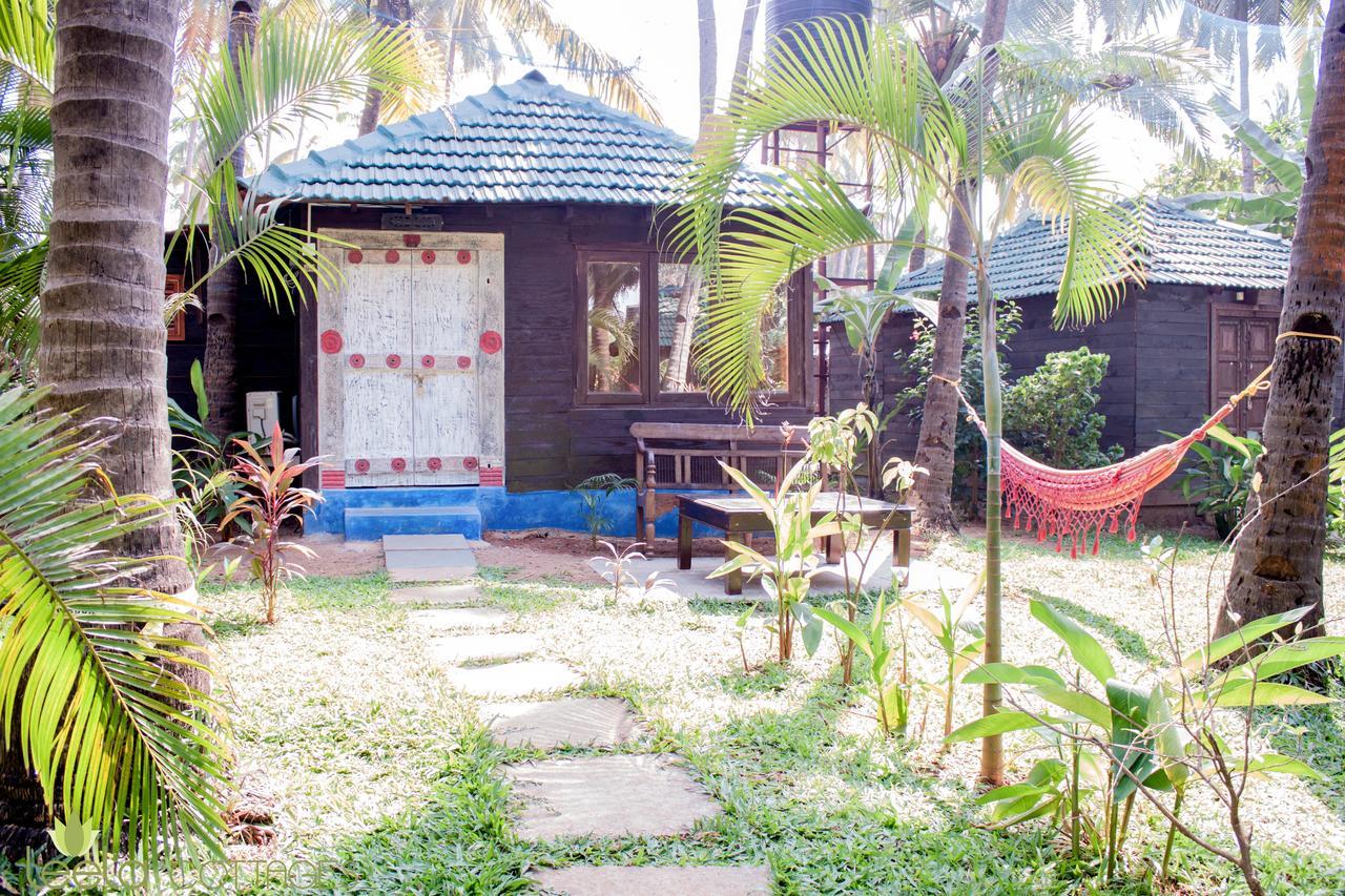 Leela Cottages Morjim Eksteriør billede